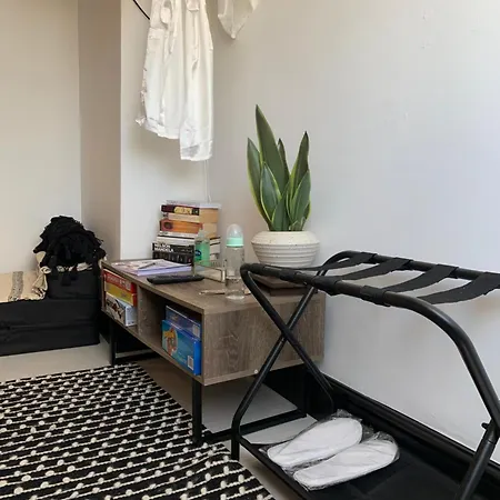 Sam'z Boutique * שפילד